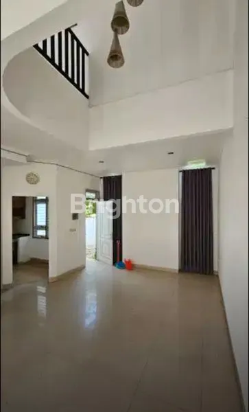 image RUMAH MERUYA SIAP HUNI 2 LANTAI JALAN LEBAR JAKARTA BARAT (3)
