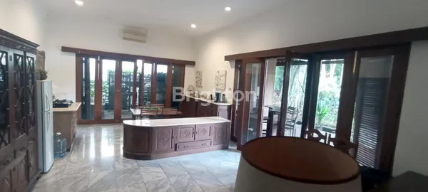 image RUMAH ASRI BALI LOKASI CIRENDE (2)