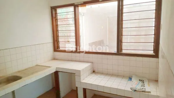 image RUMAH DI DHARMAHUSADA UTARA  (2)