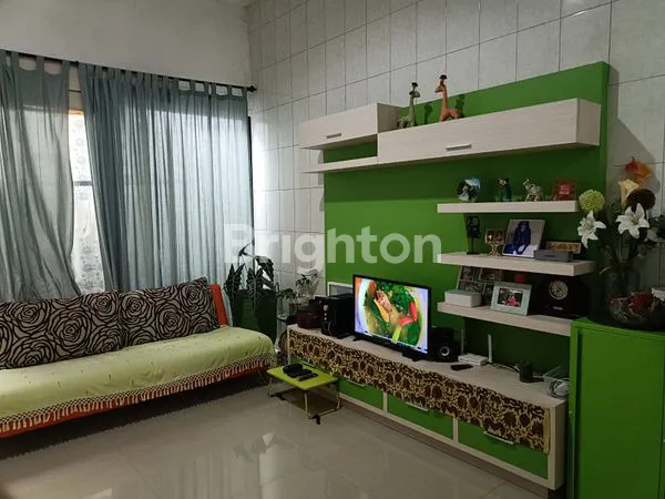 image RUMAH 1 LANTAI DALAM KOMPLEK PERUMAHAN LOKASI STRATEGI DEKAT KAMPUS DAN GWK DAN SIDE WALK DIAREA JIMBARAN (1)