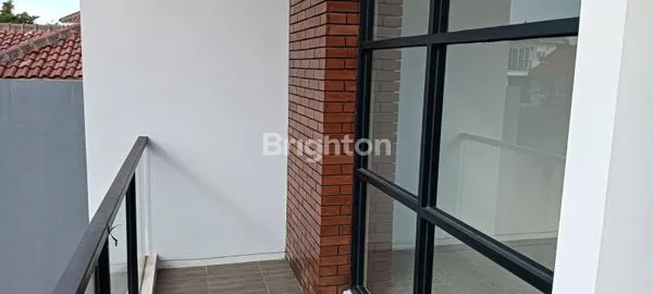 image DIJUAL RUMAH MEWAH 3 LANTAI  CILANDAK JAKARTA SELATAN (2)