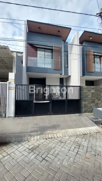 image RUMAH BARU 2 LANTAI MODERN MINIMALIS DI MULYOSARI DEKAT SUTOREJO & PAKUWON CITY – LOKASI STRATEGIS & LINGKUNGAN NYAMAN! (1)