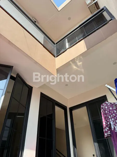 image RUMAH BONUS KONTRAKAN POSISI HOEK BEBAS BANJIR KEBON BARU TEBET JAKARTA SELATAN (5)