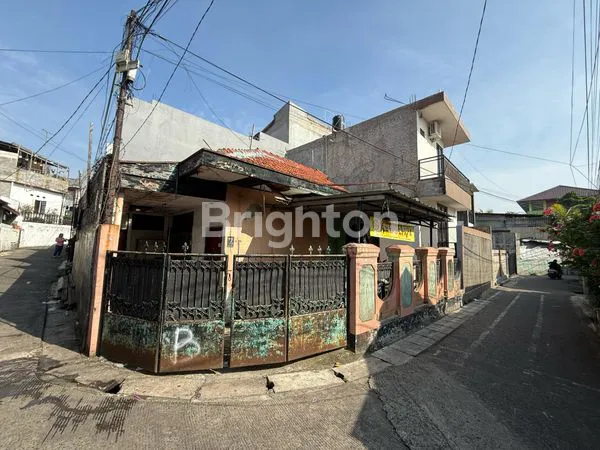 image RUMAH BONUS KONTRAKAN POSISI HOEK BEBAS BANJIR KEBON BARU TEBET JAKARTA SELATAN (6)