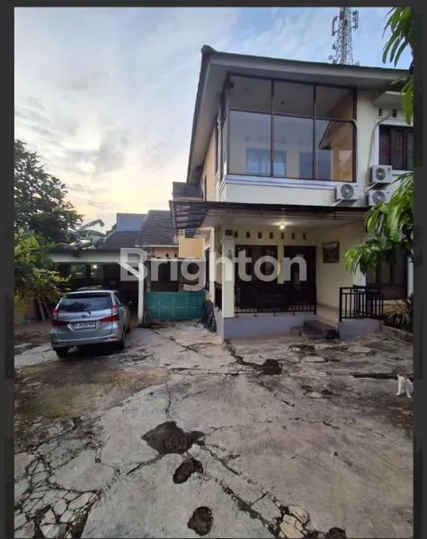 RUMAH DIJUAL DI TAMAN MINI