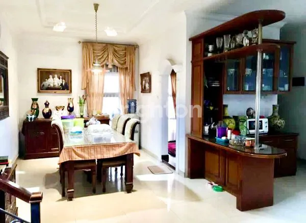 image JUAL RUMAH LUX 2 LANTAI HOOK DEKAT SUMMARECON SOEKARNO HATTA BANDUNG (2)