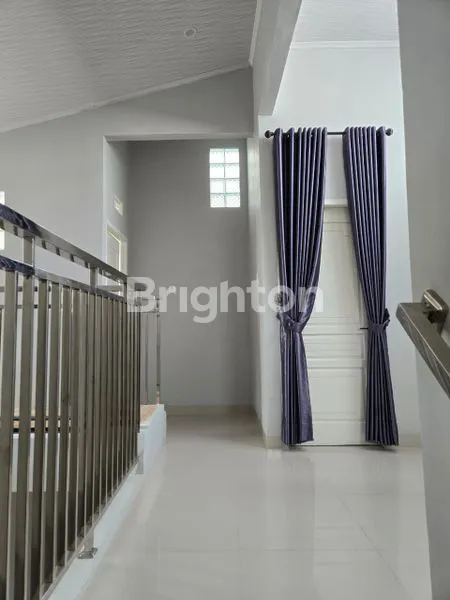 image JUAL CEPAT RUMAH BAGUS BARU RENOVASI SIAP HUNI 2 LANTAI ADA ROOFTOP AREA OPI JAKABARING (8)