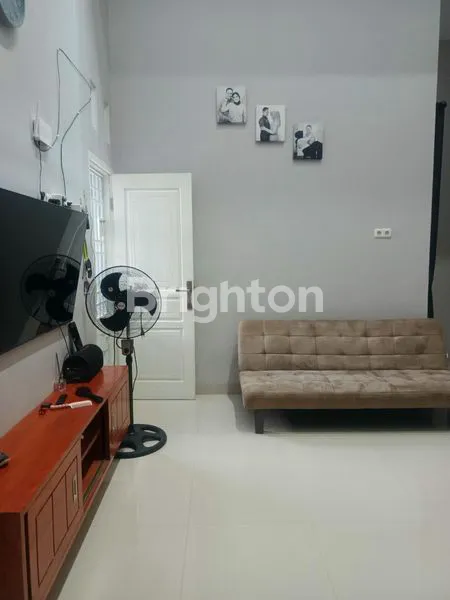 image JUAL CEPAT RUMAH BAGUS BARU RENOVASI SIAP HUNI 2 LANTAI ADA ROOFTOP AREA OPI JAKABARING (4)