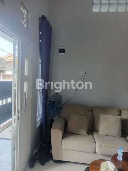 image JUAL CEPAT RUMAH BAGUS BARU RENOVASI SIAP HUNI 2 LANTAI ADA ROOFTOP AREA OPI JAKABARING (2)