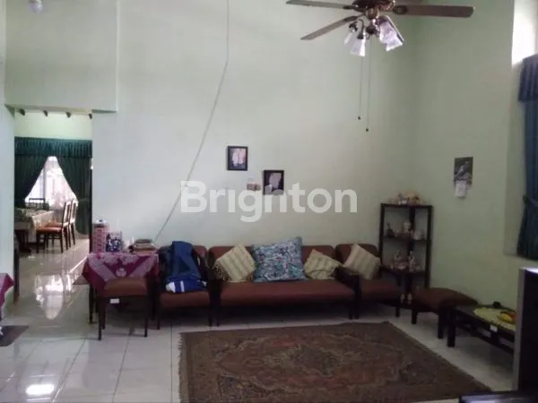 image RUMAH BESAR STRATEGIS PINGGIR JALAN DI SOMPOK SEMARANG (3)