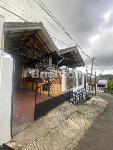 image RUMAH HOOK DEKAT BANDARA SEPINGGAN  (3)