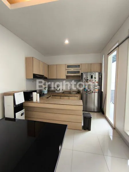 image RUMAH FULL FURNISHED DALAM CLUSTER DEKAT PUSAT KOTA PEKANBARU (6)