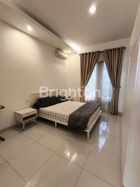 image RUMAH FULL FURNISHED DALAM CLUSTER DEKAT PUSAT KOTA PEKANBARU (3)