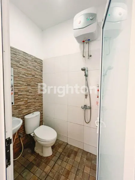 image RUMAH CANTIK 2 LANTAI DI GRAHA RAYA, DEKAT TOL (7)