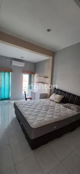 image RUKO TUKAD CITARUM DENPASAR SELATAN DENGAN FULL DINDING KACA , SELANGKAH MAJU KE SEKOLAH FARMASI MAHAGANESA (5)