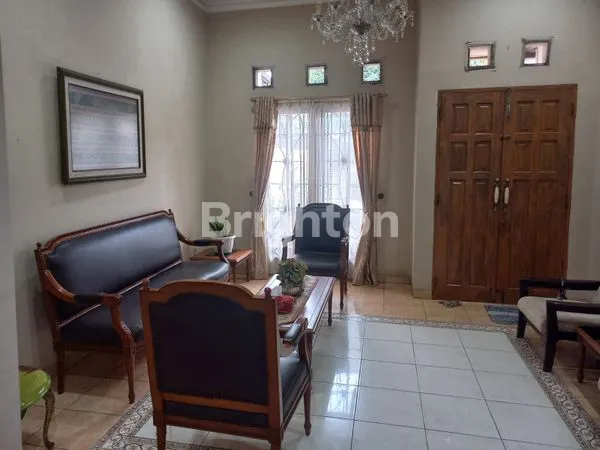 image RUMAH BAGUS JL.E KEBON JERUK  (3)