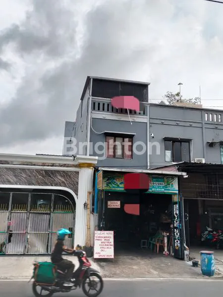 RUKO 3 LANTAI SEMI FURNISH PINGGIR JALAN RAYA CENGKARENG, DEKAT MALL GREEN SEDAYU