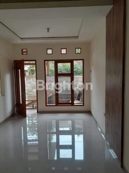 image RUMAH MINIMALIS 2 LANTAI BERSIH TERAWAT AREA CANDI² - KOTA MALANG (2)