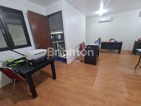 image GEDUNG NYAMAN & AMAN , SUPER LUAS DI BUDURAN SIDOARJO (4)