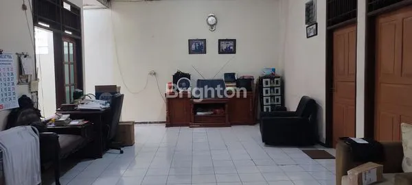 image RUMAH 2 LANTAI DEKAT RS PANTIWILASA CITARUM DAN  ALTERI SOEKARNO HATTA SEMARANG (3)