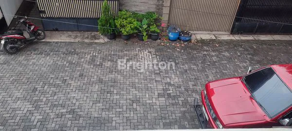 image RUMAH 2 LANTAI DEKAT RS PANTIWILASA CITARUM DAN  ALTERI SOEKARNO HATTA SEMARANG (8)