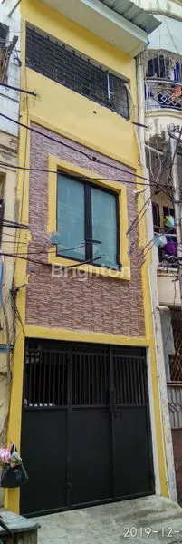 image RUMAH PADEMANGAN UK 3X14 SHM ROW 2 MOBIL JUAL CEPAT JAKARTA UTARA (1)