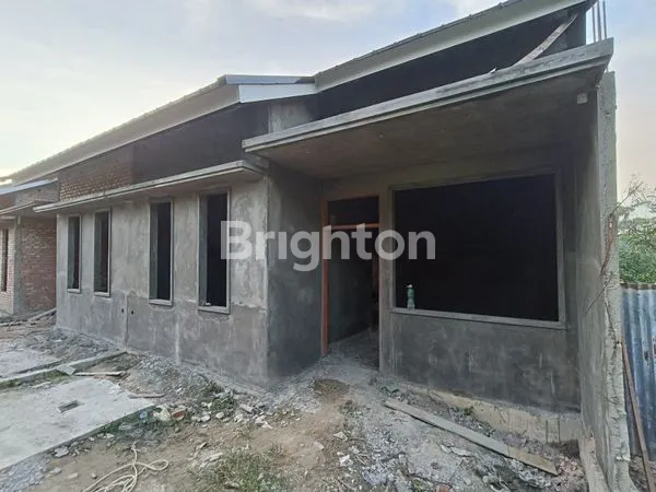 RUMAH TYPE 80/130 AREA SENAPELAN