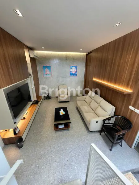 image RUMAH FUTURISTIK MANDIRI ALAM SUTERA (3)