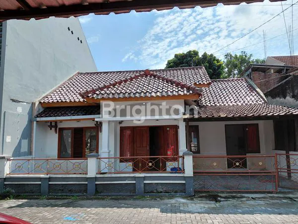 DISEWAKAN RUMAH CANTIK DI PERUMAHAN PESONA BANDARA