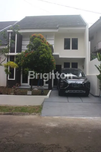 image RUMAH MEWAH DALAM CLUSTER DI LOKASI STRATEGIS (1)