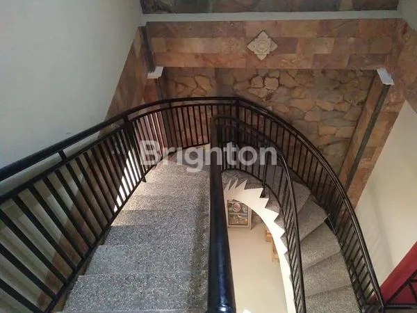 image RUMAH CANTIK DAN ESTETIK SIAP DI JUAL DI KAWASAN JANGLI UTAMA (2)