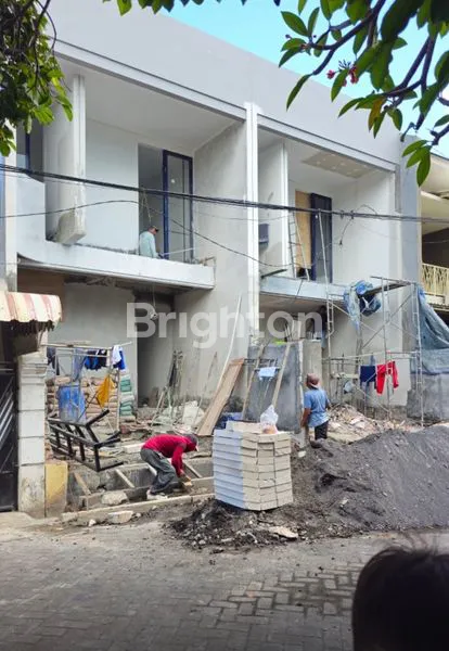 image RUMAH BARU 2LANTAI SURABAYA TIMUR  (2)