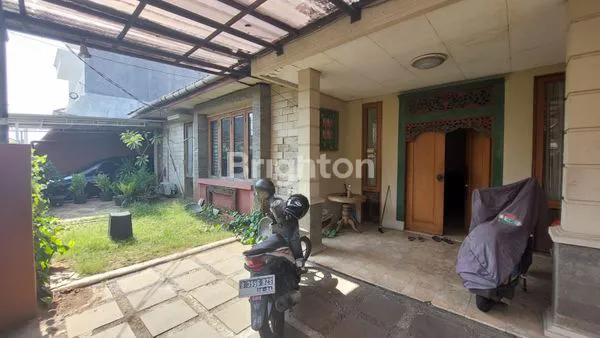 image DIJUAL RUMAH CANTIK SIAP HUNI POS PENGUMBEN JAKARTA BARAT (4)