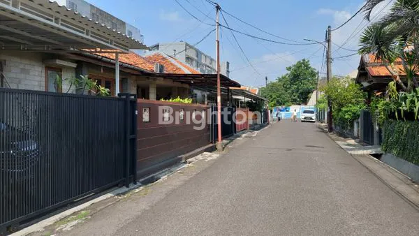 image DIJUAL RUMAH CANTIK SIAP HUNI POS PENGUMBEN JAKARTA BARAT (8)