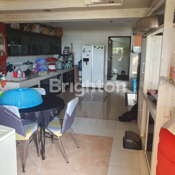 image DIJUAL RUMAH MEWAH SIAP HUNI FULL FURNISH DI LOKASI STRATEGIS BIRINGKANAYA (3)