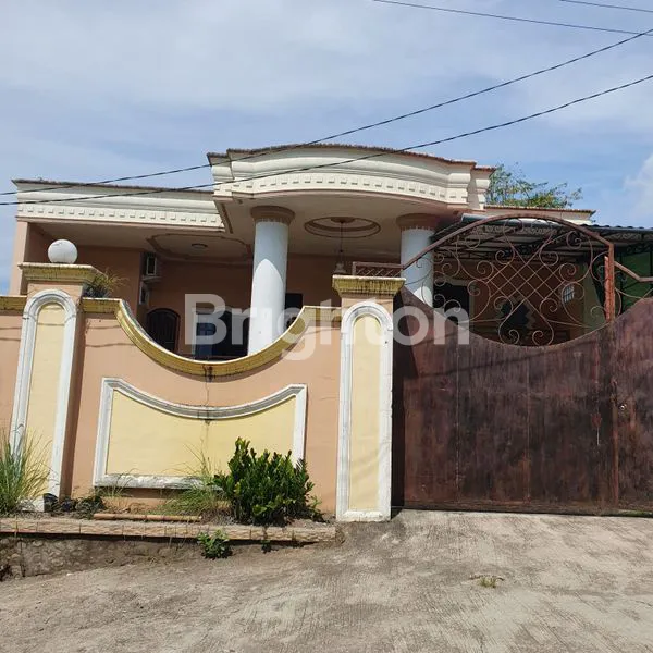 image DIJUAL RUMAH MEWAH SIAP HUNI FULL FURNISH DI LOKASI STRATEGIS BIRINGKANAYA (1)