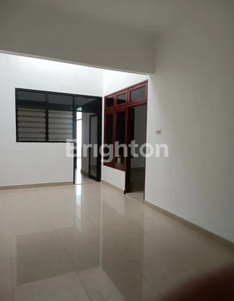 image RUMAH MODERN MINIMALIS SELANGKAH KE TOL BANDARA JUANDA, SELANGKAH KE TOL TAMBAK SUMUR DEKAT DEKAT DENGAN MERR (4)