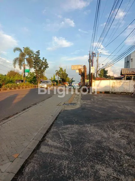 image TANAH PADAT PERSEGI PANJANG LOKASI STRATEGIS PINGGIR JALAN UTAMA LINTAS TIMUR AREA SUKARAMI ALANG ALANG LEBAR KM 10 PALEMBANG (5)