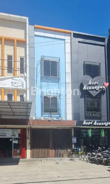 image RUKO 2LANTAI TERAWAT SIAP PAKAI PINGGIR JALAN (1)