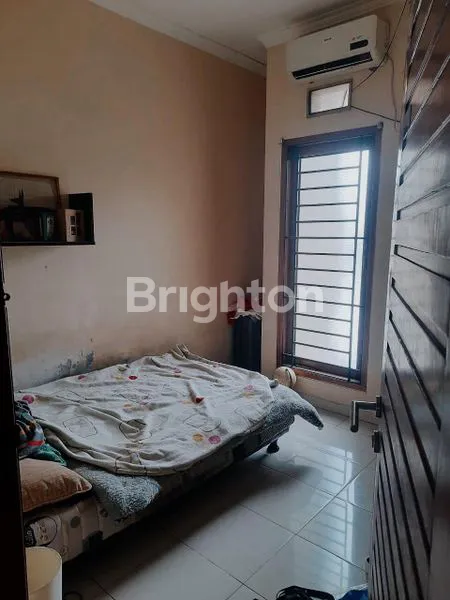 image RUMAH SHM 2 LANTAI REMPOA TANGERANG SELATAN BANTEN (6)