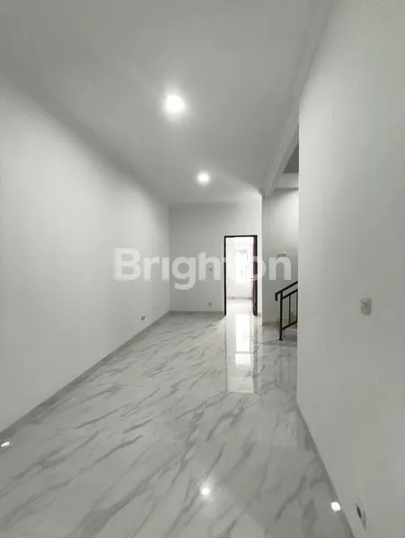 image RUMAH TAMAN RATU DEKAT PUSAT KULINER TAMAN RATU DAN GREEN VILLE JAKARTA BARAT-2 LANTAI DAN RUMAH BARU (2)
