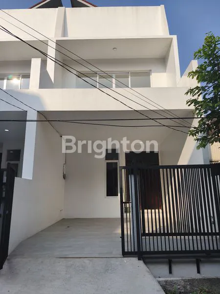 image RUMAH TAMAN RATU DEKAT PUSAT KULINER TAMAN RATU DAN GREEN VILLE JAKARTA BARAT-2 LANTAI DAN RUMAH BARU (1)