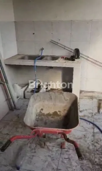image RUMAH & GUDANG LOKASI STRATEGIS DI RENON (2)