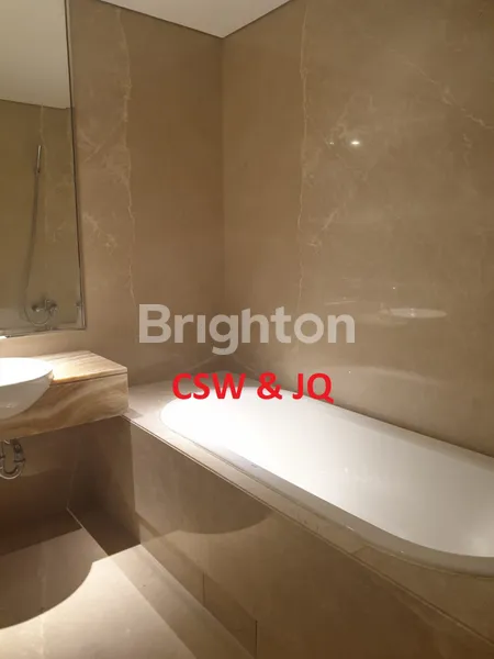 image THE PEAK APARTMENT GRESS, DENGAN PRIVATE LIFT DI ATAS TUNJUNGAN PLAZA (4)