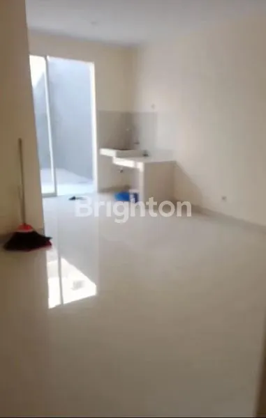 image PURI SURYA JAYA CLUSTER BOSTON 2 LANTAI, SIAP HUNI (1)