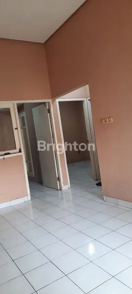 image DIJUAL RUMAH PARADISE SERPONG CITY SIAP HUNI  (4)