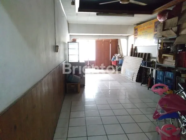 image RUMAH LAMA LUAS LOKASI STRATEGIS PINGGIR JALAN RAMAI SELATAN JAKARTA (4)