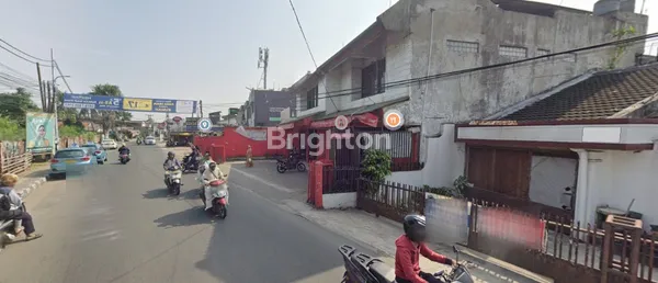 image RUMAH LAMA LUAS LOKASI STRATEGIS PINGGIR JALAN RAMAI SELATAN JAKARTA (6)