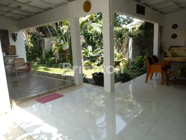 image RUMAH HUNIAN ASRI DENGAN PEKARANGAN LUAS DI BANGKA JAKSEL (3)