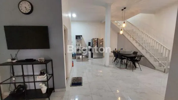 image RUMAH CANTIK SEMI FURNISHED 2 LANTAI DI PERMATA CIMANGGIS  (4)